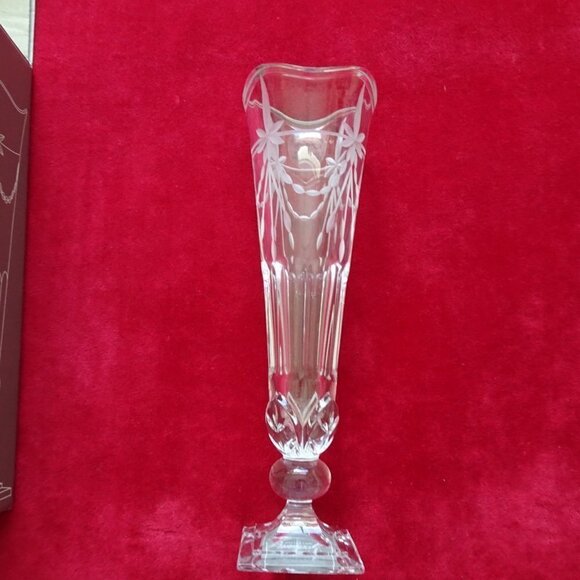 Gorham Bud Vase Chantilly Hand Cut Crystal 9 Inches NEW IN BOX - Picture 9 of 9